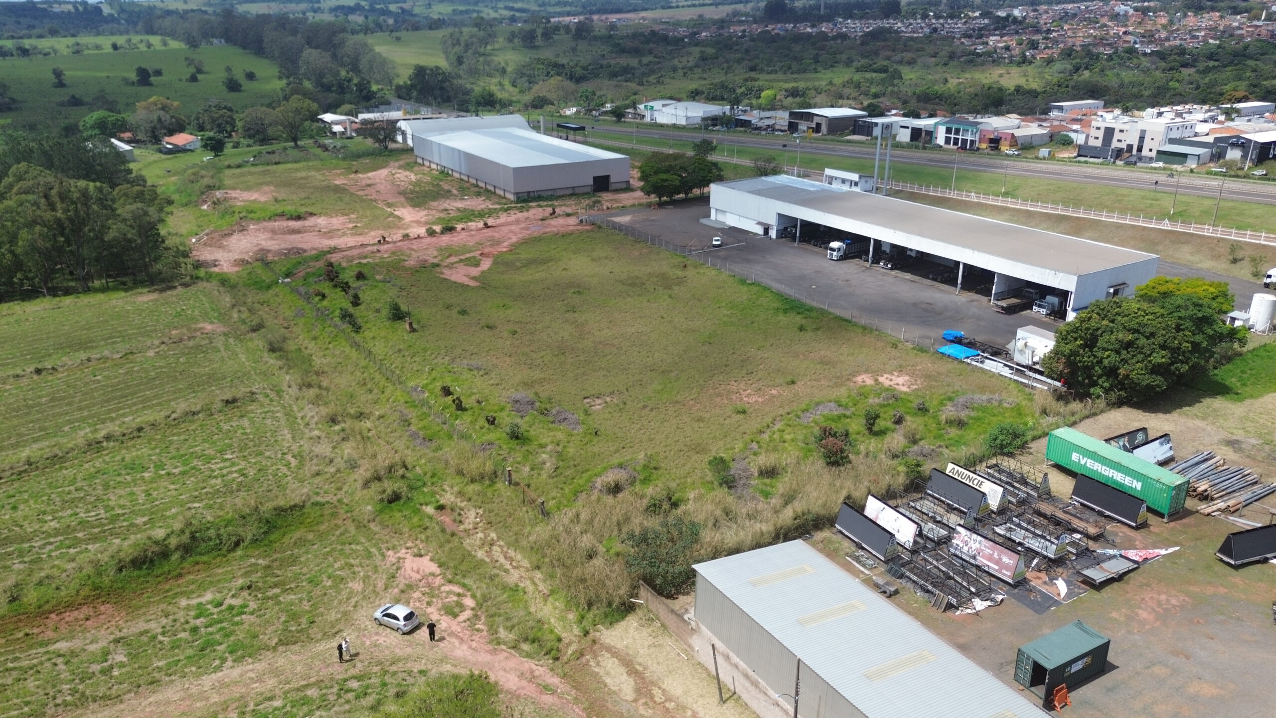 Vista de drone lateral da área